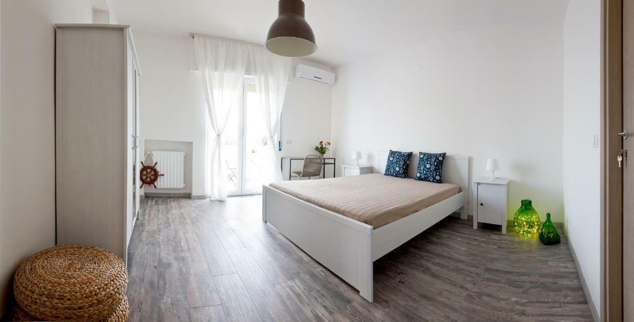 Pietra Di Mare Bed & Breakfast Bari Exterior photo